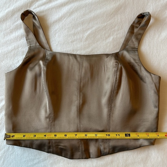 NWT House of Harlow 1960 Satin Corset Crop Top with Zip Up Back in Taupe Size M - Picture 5 of 11